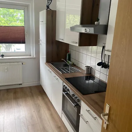 Apartment Wieko Leibnizstr. H1, 2.og Rechts *