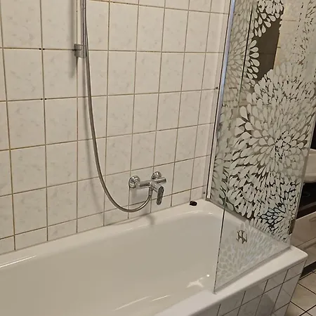 Wieko Leibnizstr. H1, 2.og Rechts *