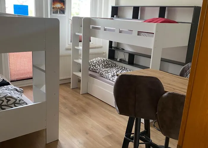 Wieko Leibnizstr. H1, 2.og Rechts Appartamento