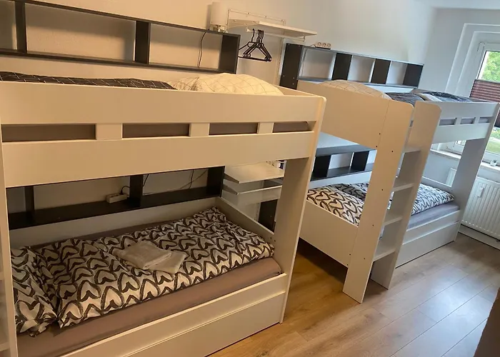 Wieko Leibnizstr. H1, 2.og Rechts Appartamento *